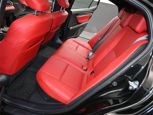 Used 2025 Toyota Camry XSE w/ Premium Plus Package image 13