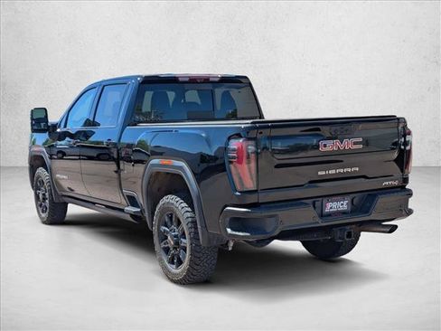 Used 2024 GMC Sierra 2500 AT4 w/ AT4 Premium Plus Package image 7