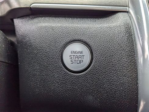 Certified 2023 Kia Sorento SX image 30