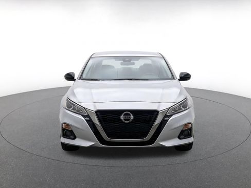 Used 2026 Nissan Altima 2.5 SV FWD image 2