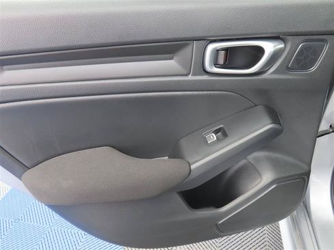 Used 2024 Honda Civic Sport image 32