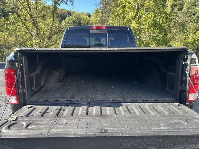 Used 2018 RAM 1500 SLT AWD/4WD image 23