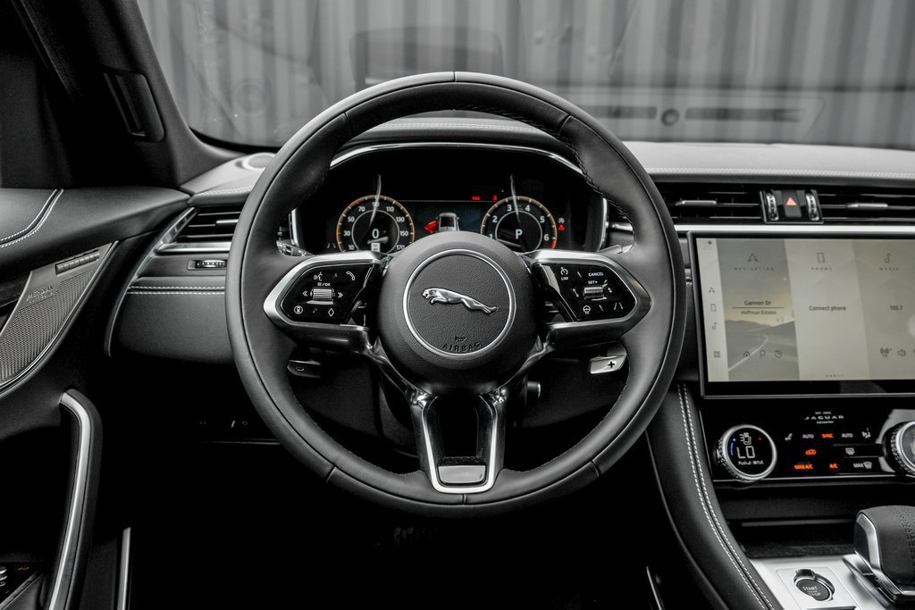 New 2026 Jaguar F-PACE R-Dynamic S AWD/4WD image 17