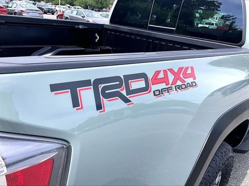 Used 2023 Toyota Tacoma TRD Off-Road AWD/4WD image 28