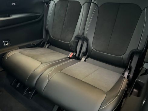 New 2025 Jeep Grand Cherokee L Laredo AWD/4WD image 13