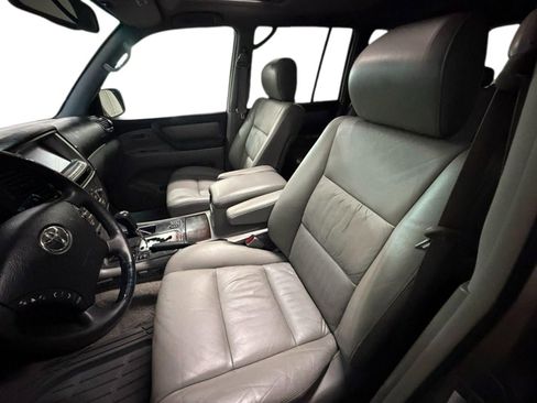 Used 2007 Toyota Land Cruiser image 14