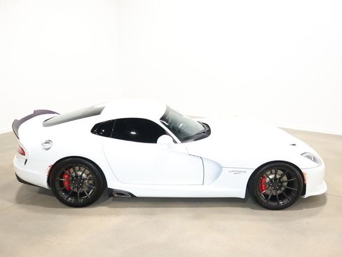 Used 2015 Dodge Viper w/ Quick Order Package 22J GT image 44