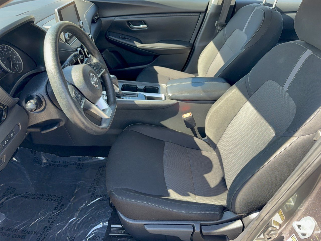 Used 2025 Nissan Sentra SV FWD image 5