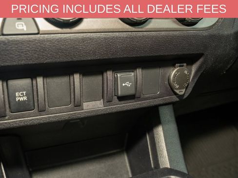 Used 2020 Toyota Tacoma SR w/ SR Convenience Package RWD image 13