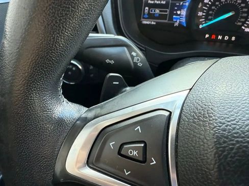 Used 2018 Ford Fusion SE w/ Equipment Group 201A image 18