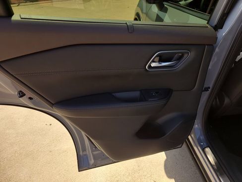 Certified 2023 Nissan Rogue Platinum w/ Platinum Premium Package FWD image 14
