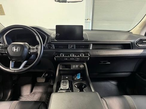 Used 2025 Honda Pilot EX-L image 20