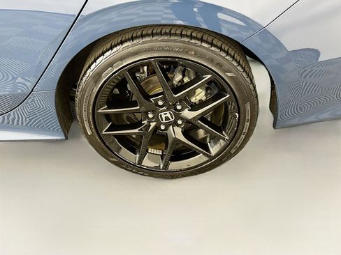 Used 2025 Honda Civic Sport image 15