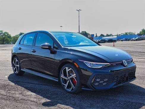 New 2025 Volkswagen GTI SE image 7