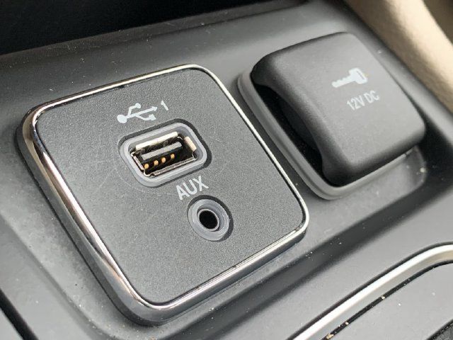 Used 2020 Jeep Cherokee Latitude FWD image 29