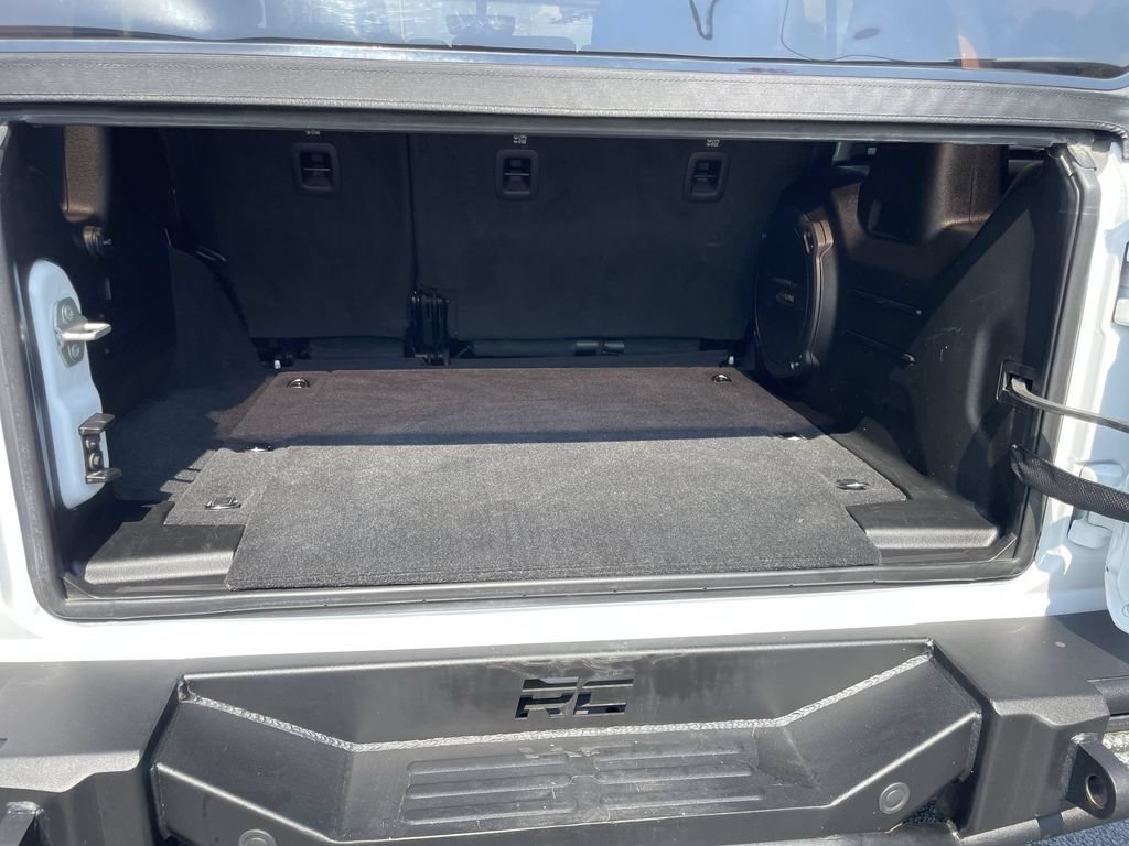 Used 2023 Jeep Wrangler Unlimited Rubicon AWD/4WD image 38