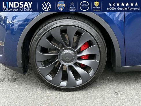 Used 2024 Tesla Model Y Performance image 8