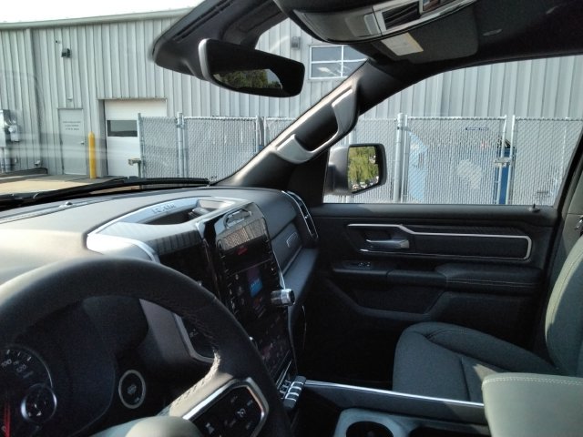 Used 2026 RAM 1500 Big Horn AWD/4WD image 23