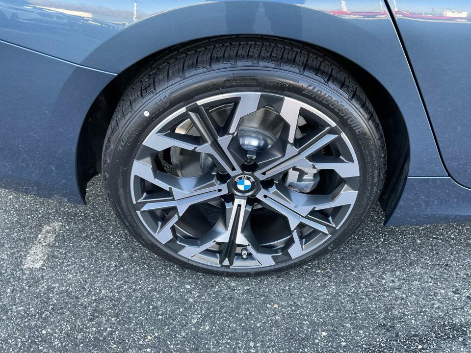 Used 2026 BMW 330i Sedan w/ Premium Package RWD image 23