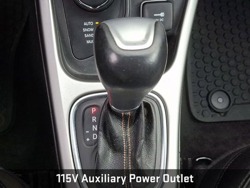 Used 2018 Jeep Compass Latitude w/ Popular Equipment Group image 17