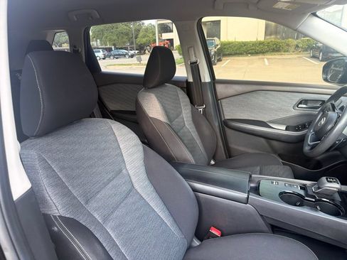 Used 2021 Nissan Rogue S FWD image 17