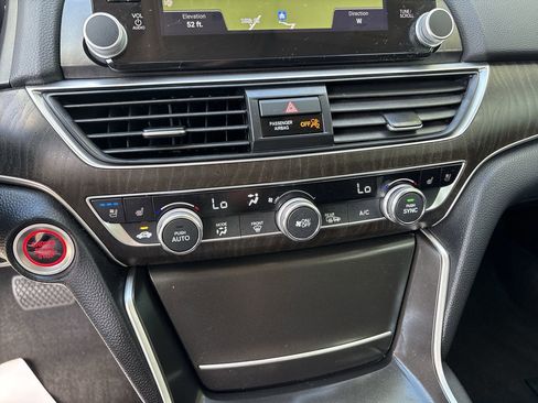 Used 2021 Honda Accord Touring image 30