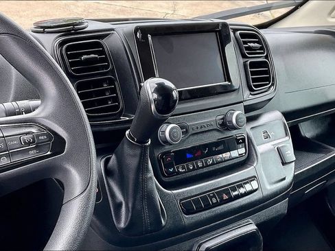 Used 2025 RAM ProMaster 2500 w/ Convenience Group FWD image 7