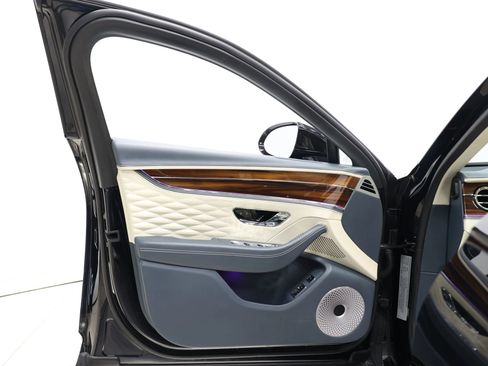 Used 2020 Bentley Flying Spur W12 w/ First Edition Specification image 11