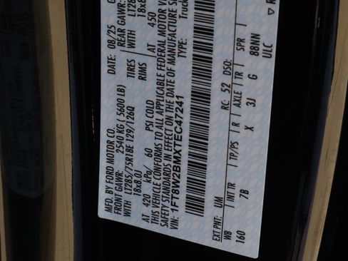 Used 2026 Ford F250 Platinum w/ Tremor Off-Road Package image 27