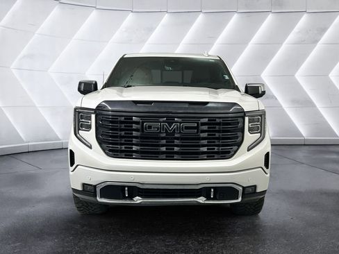 Used 2024 GMC Sierra 1500 Denali Ultimate image 2