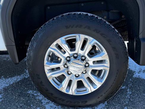 Used 2021 GMC Sierra 3500 Denali w/ Technology Package image 28