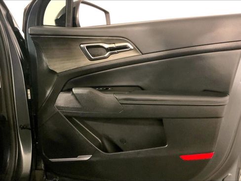 Used 2025 Kia Sportage X-Line image 25