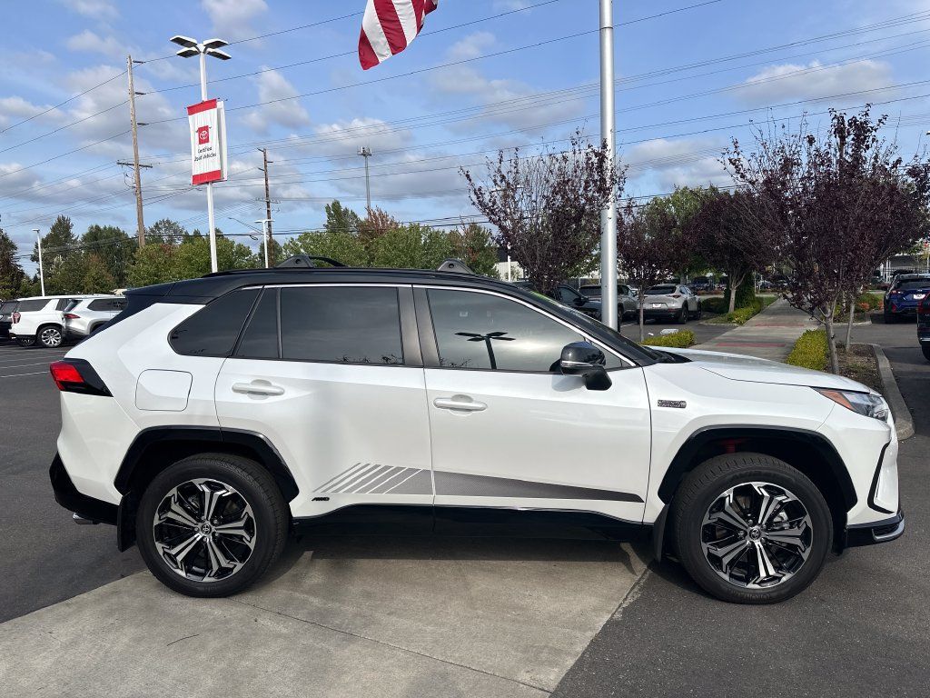 Certified 2024 Toyota RAV4 XSE w/ Premium Package AWD/4WD image 6