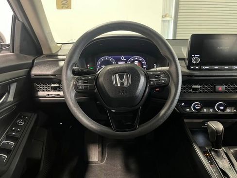 Used 2025 Honda Accord SE image 21