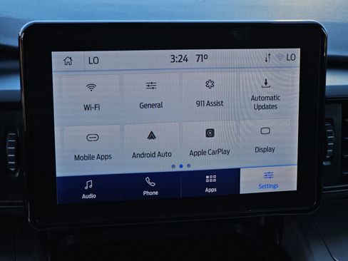 Used 2023 Ford Explorer XLT image 24