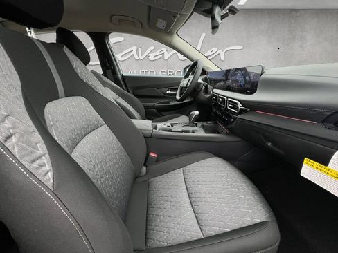 New 2026 Nissan Sentra SV w/ SV Convenience Package FWD image 25