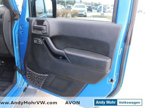 Used 2014 Jeep Wrangler Unlimited Sahara image 23