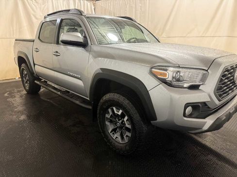 Certified 2022 Toyota Tacoma TRD Off-Road image 10