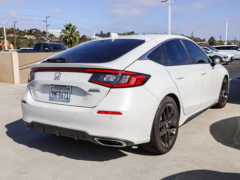 Used 2024 Honda Civic Sport Touring image 8