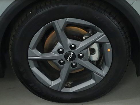 Used 2025 Kia K4 LXS image 10