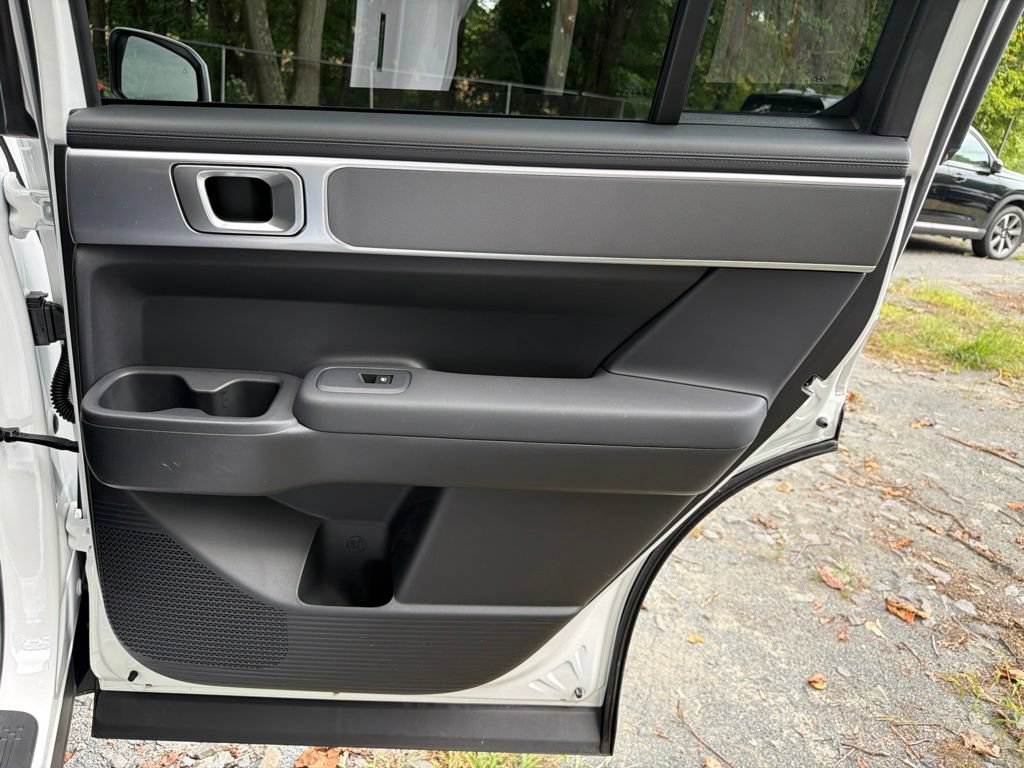 Certified 2026 Hyundai Santa Fe SE AWD/4WD image 12
