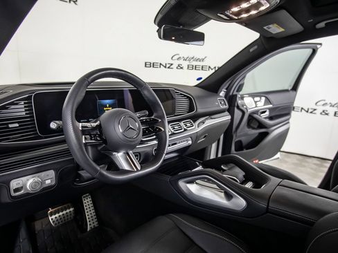 Used 2026 Mercedes-Benz GLS 580 4MATIC image 23