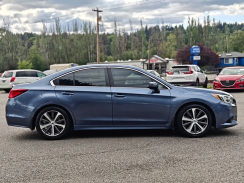 Used 2016 Subaru Legacy 3.6R Limited AWD/4WD image 10
