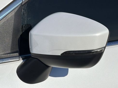 Used 2024 Mitsubishi Eclipse Cross SE image 50