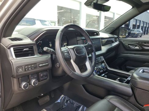 Used 2023 GMC Yukon Denali w/ Advanced Technology Package RWD image 19