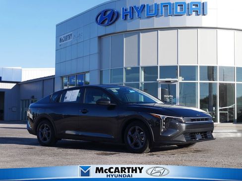 Used 2025 Kia K4 FWD image 1