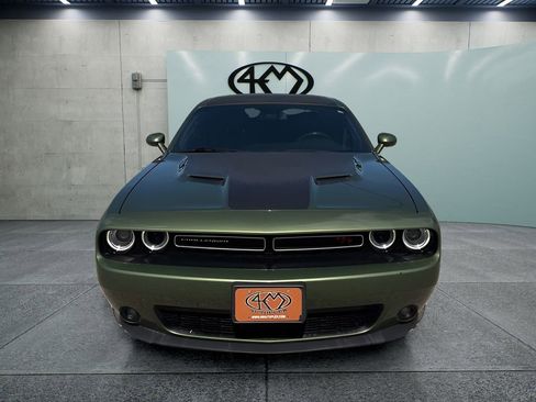 Used 2018 Dodge Challenger R/T w/ Driver Convenience Group RWD image 8