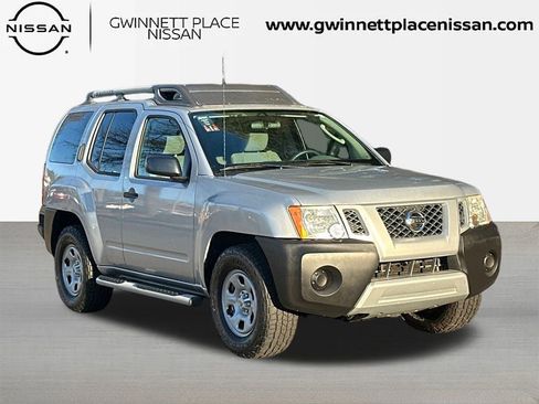 Used 2011 Nissan Xterra X image 3