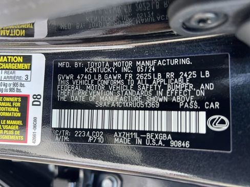 Used 2024 Lexus ES 300h Ultra Luxury w/ Accessory Package (Z2) FWD image 32