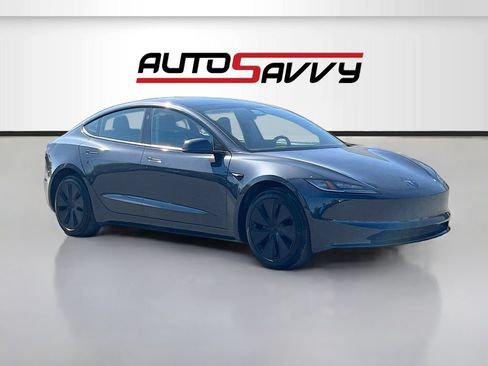 Used 2025 Tesla Model 3 Long Range RWD image 1